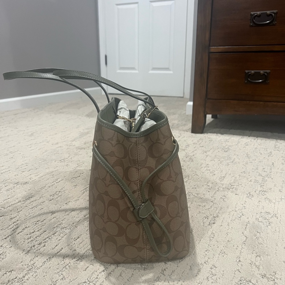 Coach Brown and Green Signature Tote Bag - Picture 4 of 7